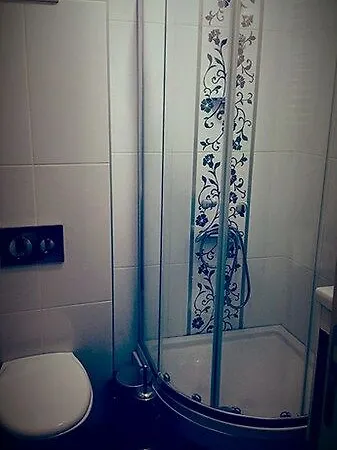 Modern Szálloda
